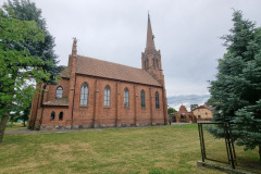 Parafia Wielbark Kościół bok